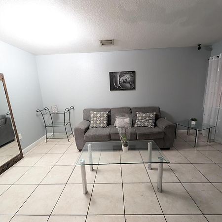 Auberge de jeunesse Milusol à Miami Shores Extérieur photo