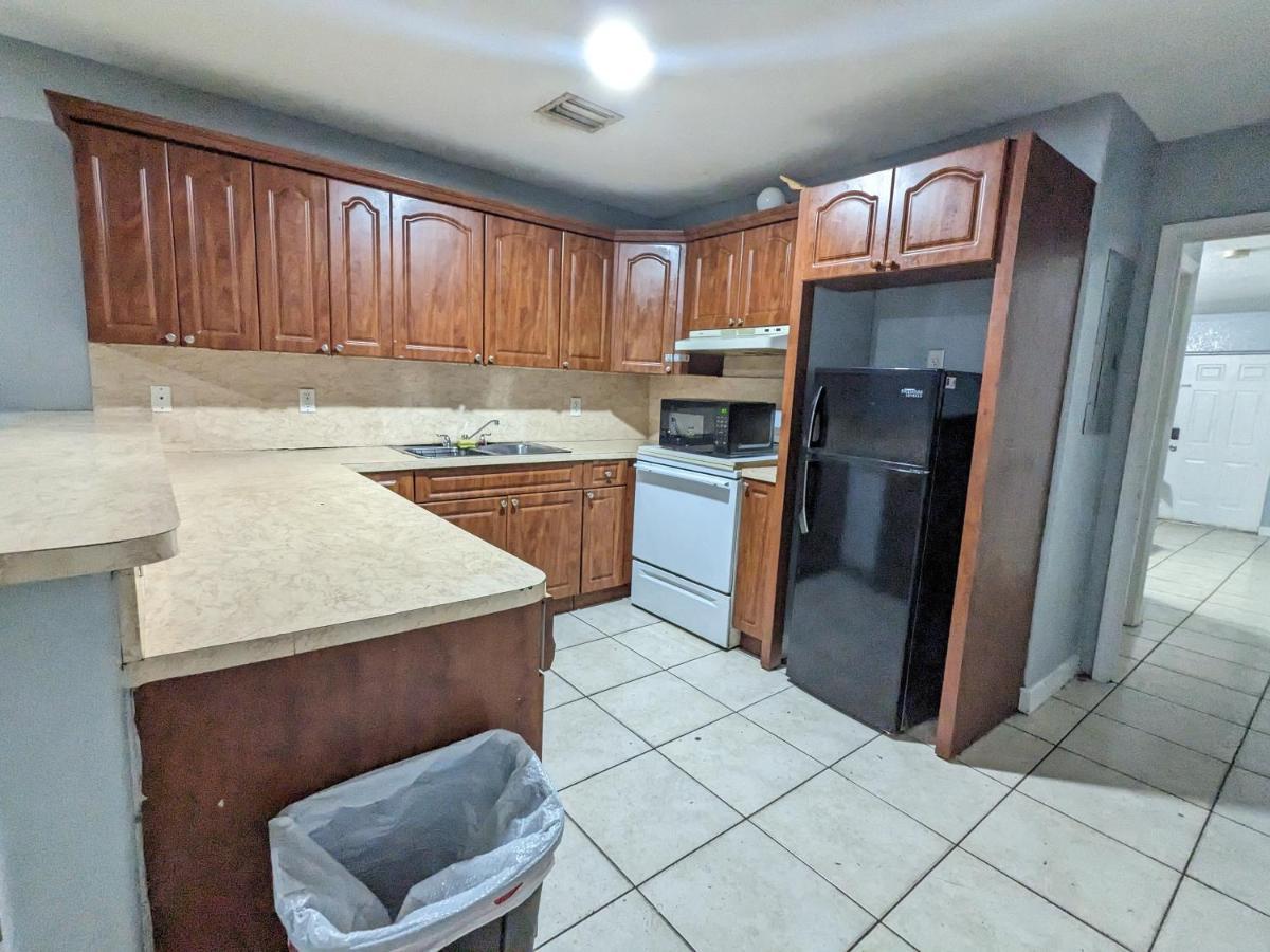 Auberge de jeunesse Milusol à Miami Shores Extérieur photo